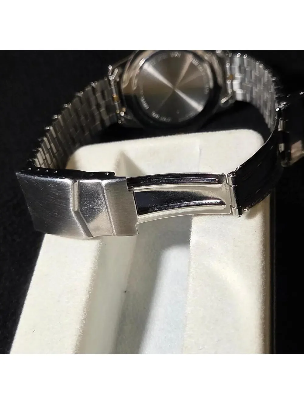 Vintage (2001) Caravelle by Bulova 